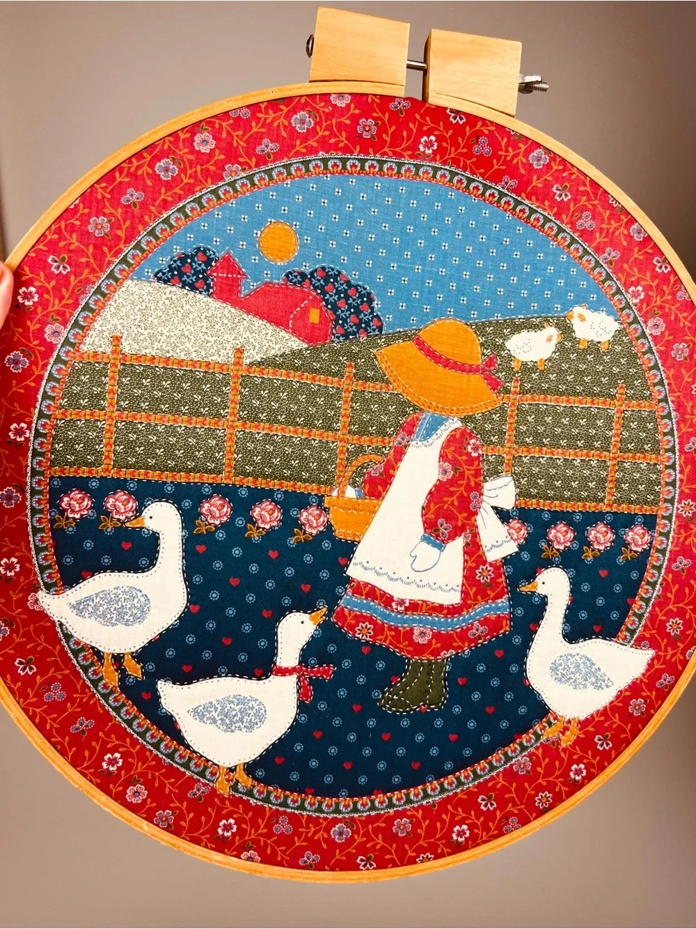 Vintage Sunbonnet Sue Embroidery Hoop Art – FarmGirlFeedingDucks–Folk Farmhouse